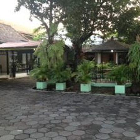 Indrakila Hotel Yogyakarta Esterno foto